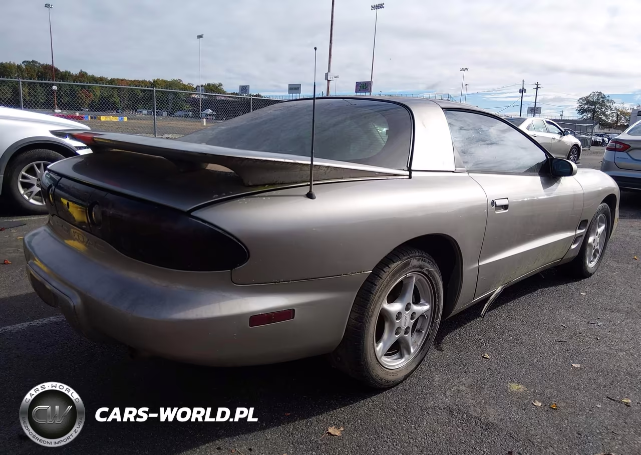 1999 Pontiac Firebird VIN:2G2FS22K9X2203240 - 4
