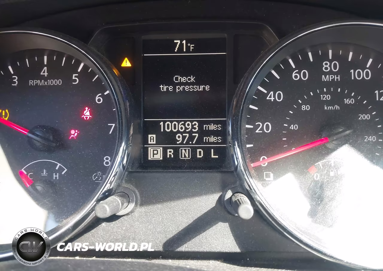2015 Nissan Rogue Select S VIN:JN8AS5MV3FW250764 - 15