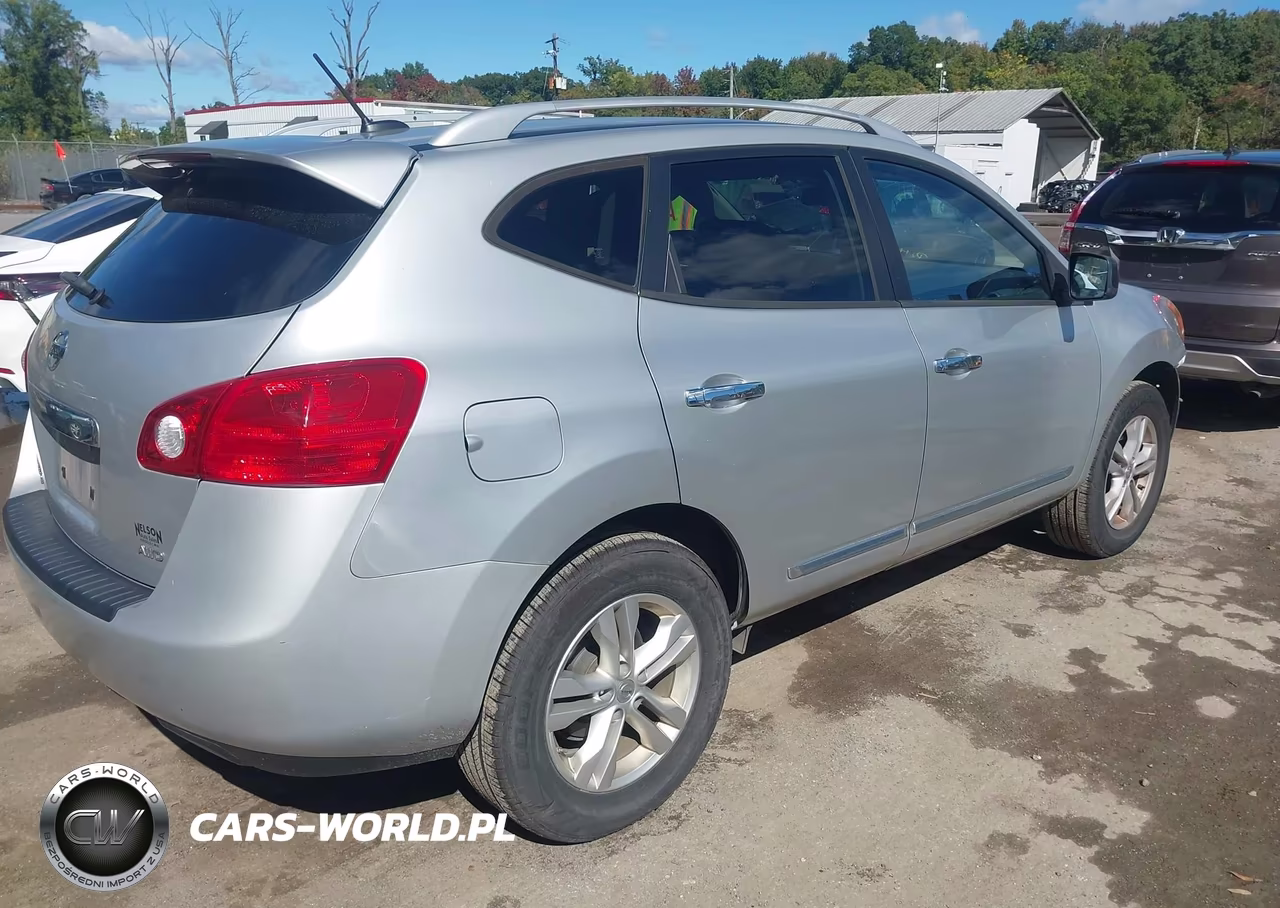 2015 Nissan Rogue Select S VIN:JN8AS5MV3FW250764 - 4