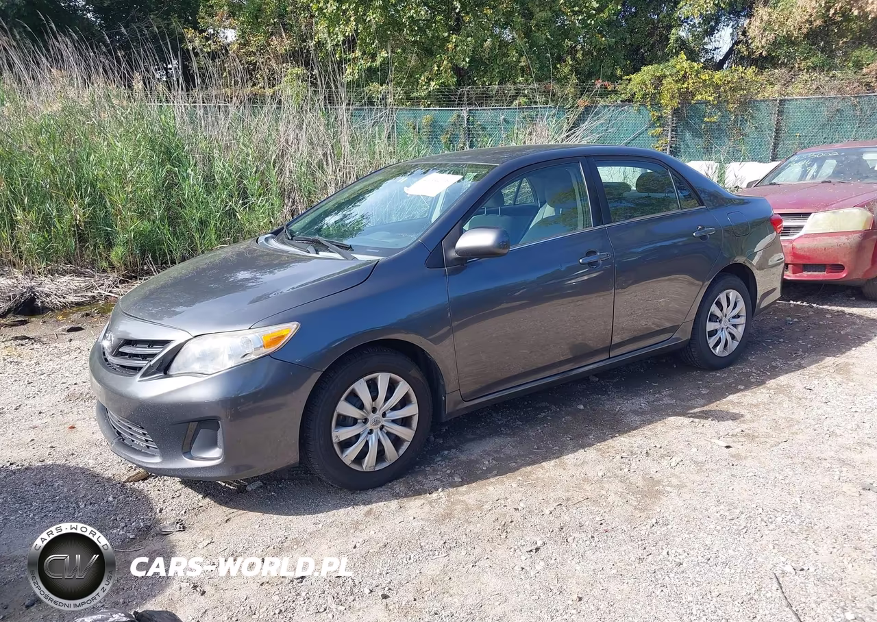 2013 Toyota Corolla Le VIN:2T1BU4EE1DC058381 - 2