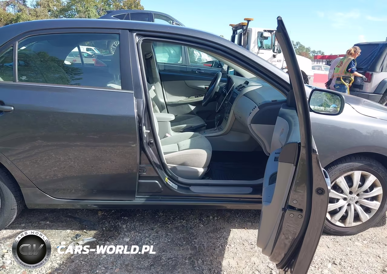 2013 Toyota Corolla Le VIN:2T1BU4EE1DC058381 - 5