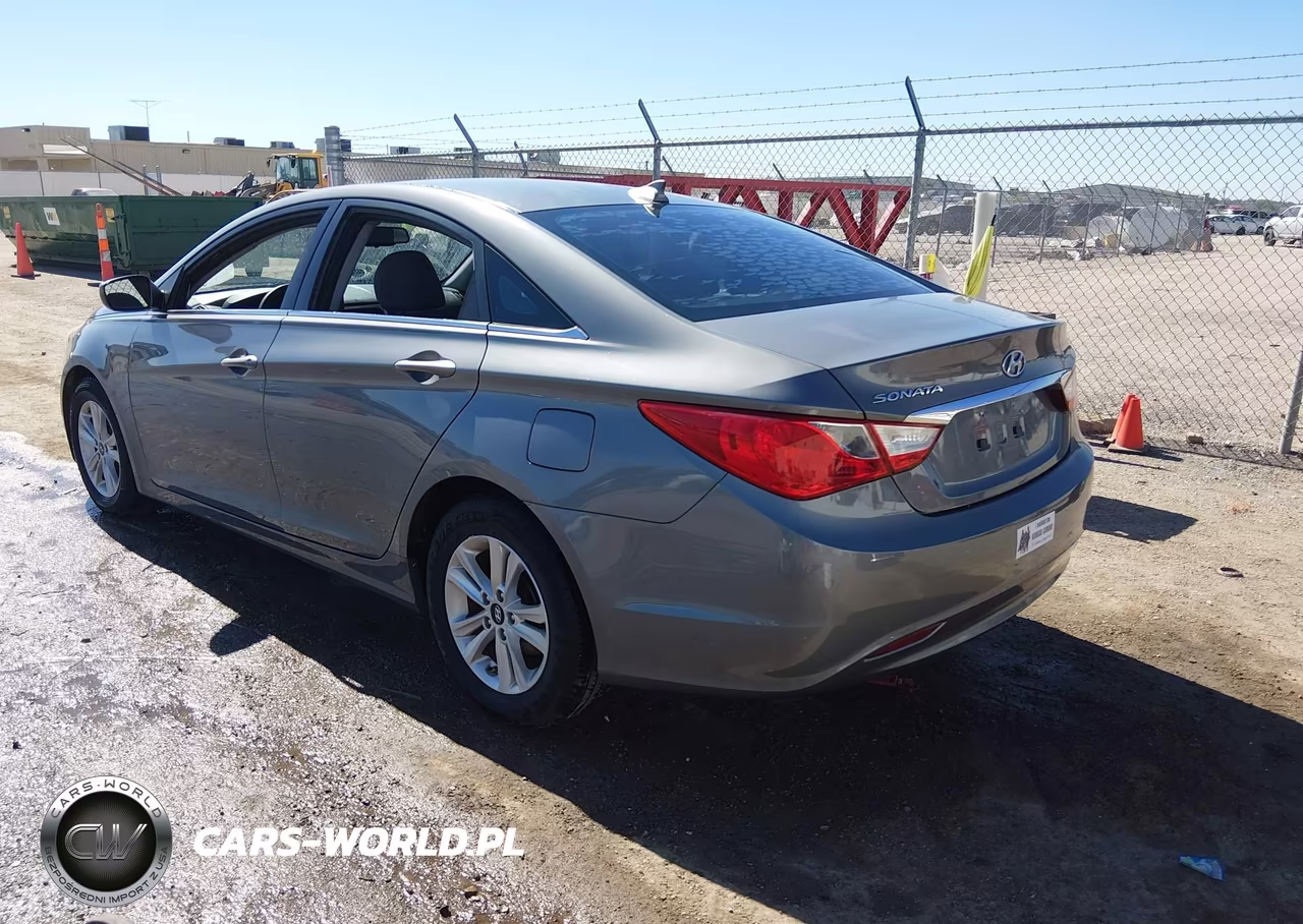 2013 Hyundai Sonata Gls VIN:5NPEB4AC4DH554425 - 3