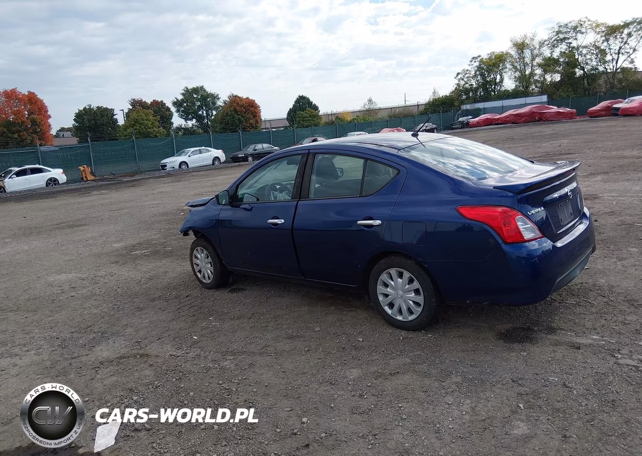 2018 Nissan Versa VIN:3N1CN7AP1JL813096 - 3