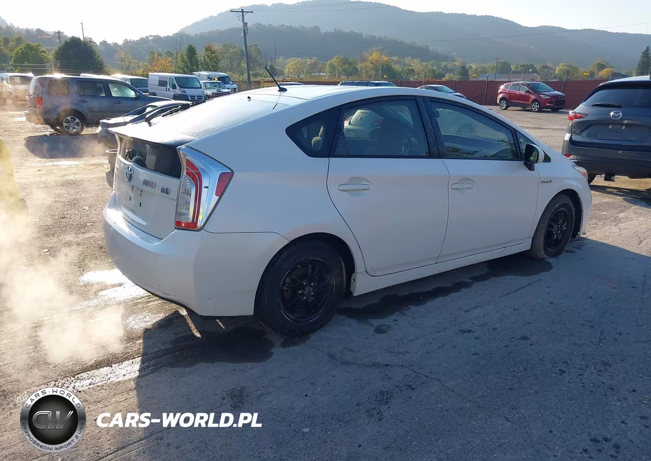 2012 Toyota Prius Two VIN:JTDKN3DU4C5412244 - 4