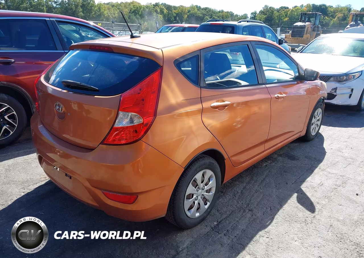 2015 Hyundai Accent Gs VIN:KMHCT5AE1FU215783 - 4