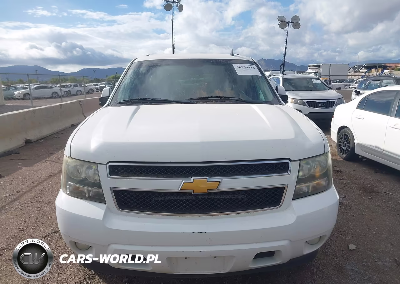 2014 Chevrolet Suburban 1500 Lt VIN:1GNSCJE09ER209696 - 12