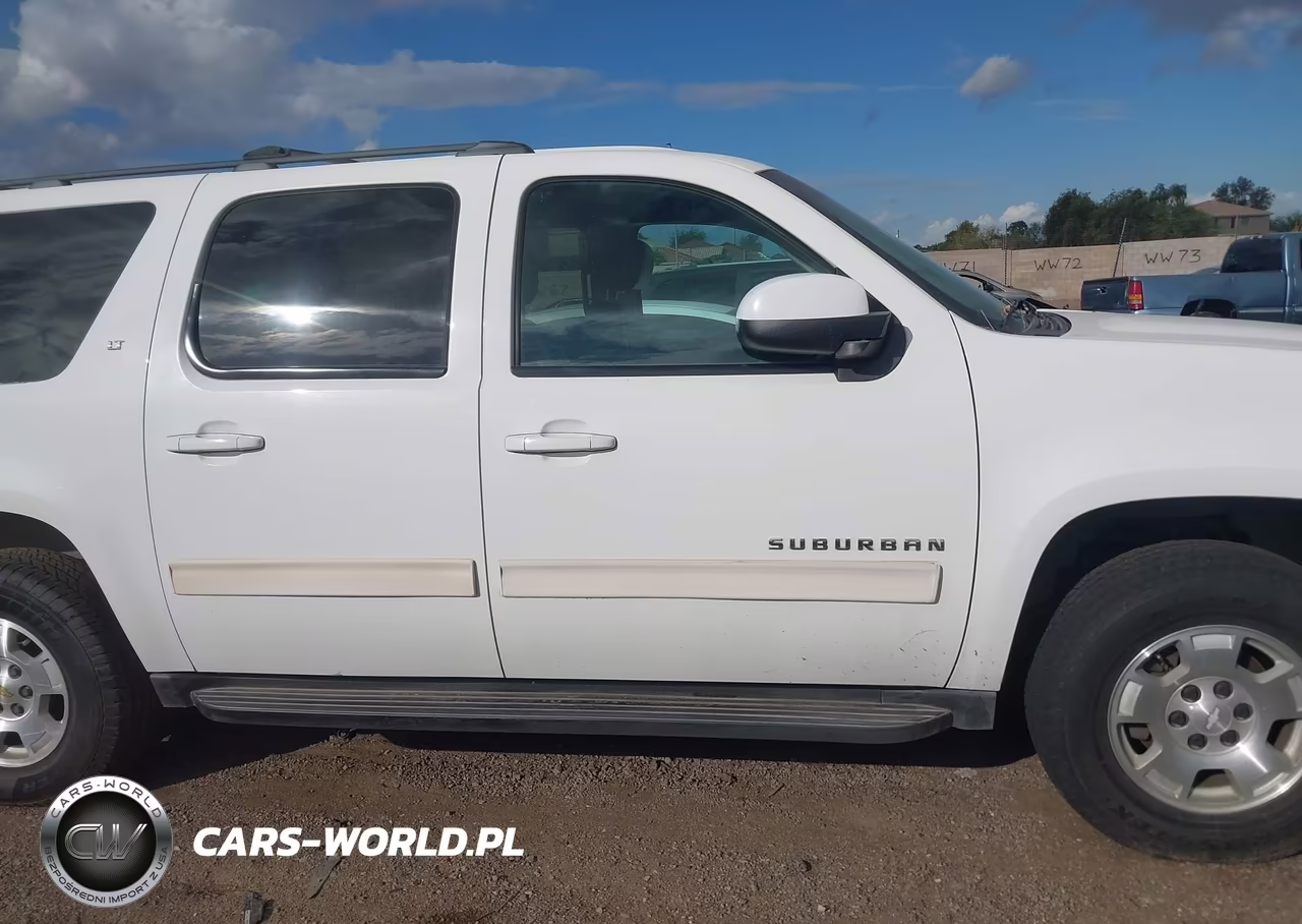 2014 Chevrolet Suburban 1500 Lt VIN:1GNSCJE09ER209696 - 13