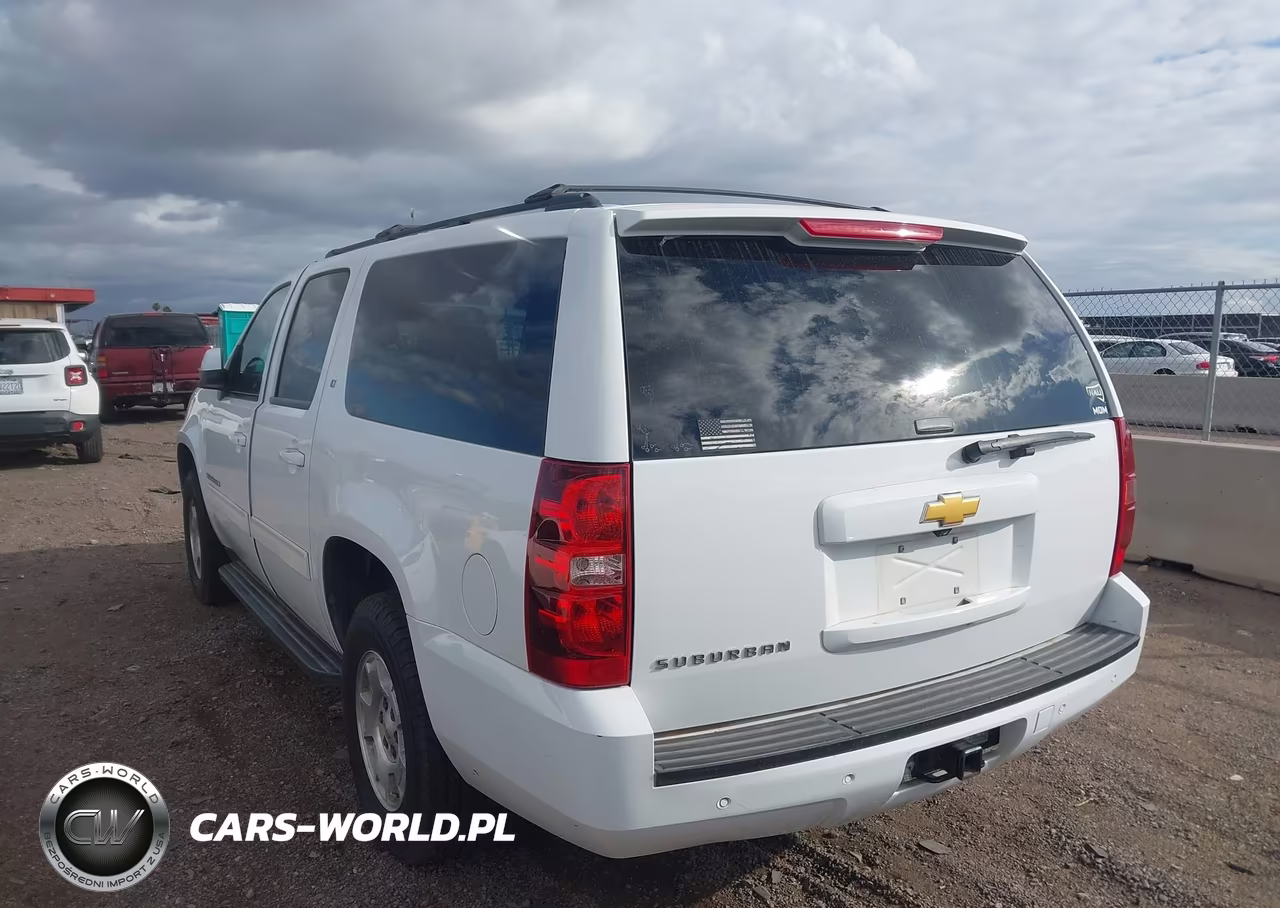 2014 Chevrolet Suburban 1500 Lt VIN:1GNSCJE09ER209696 - 3