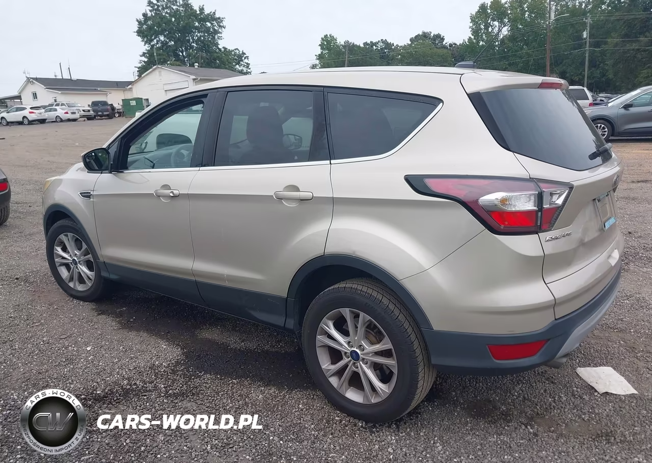 2017 Ford Escape Se VIN:1FMCU0GDXHUB41488 - 3