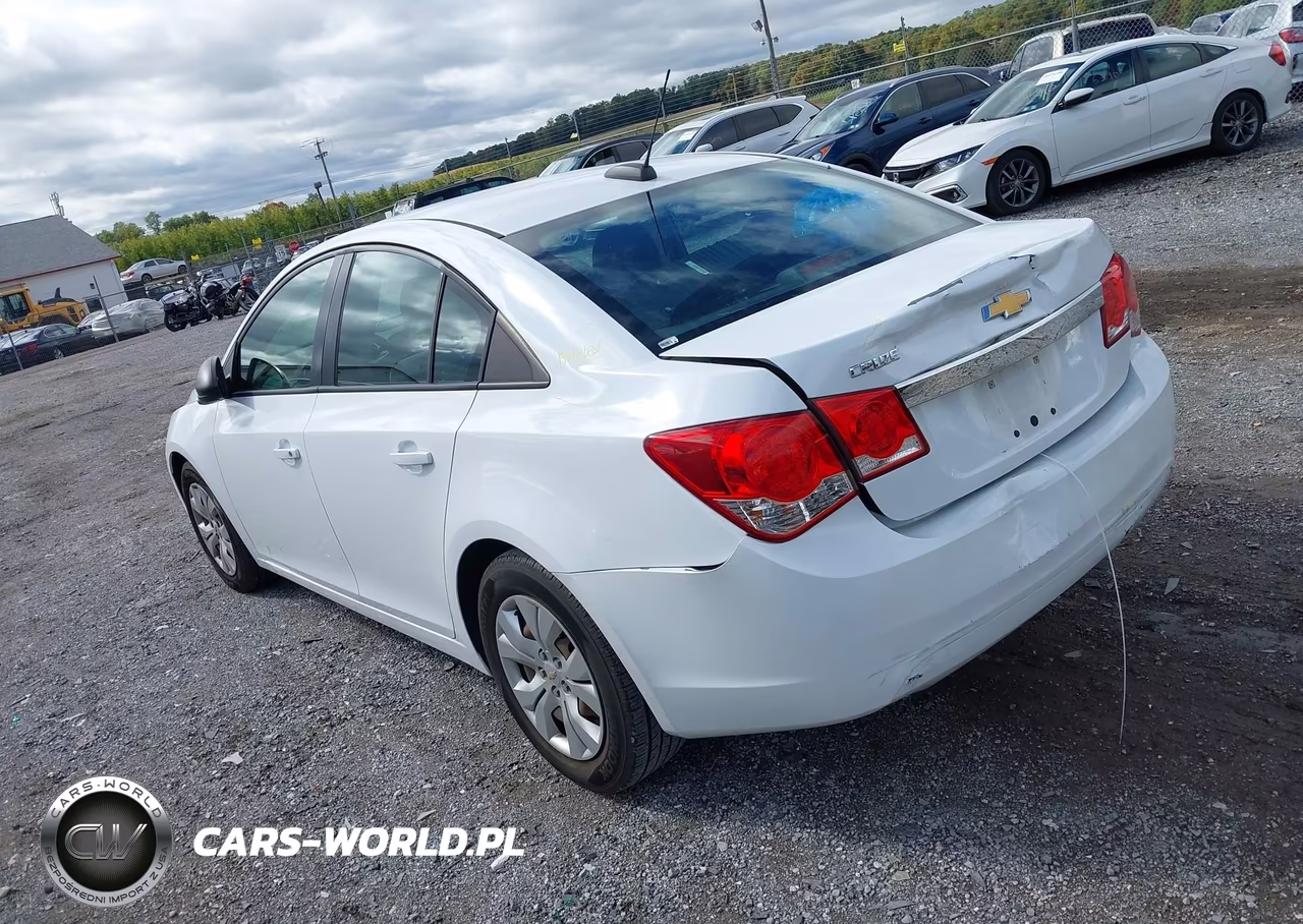 2016 Chevrolet Cruze Limited Ls Auto VIN:1G1PC5SG2G7171775 - 3