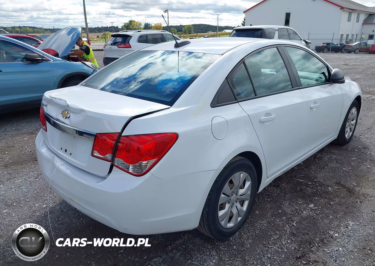 2016 Chevrolet Cruze Limited Ls Auto VIN:1G1PC5SG2G7171775 - 4