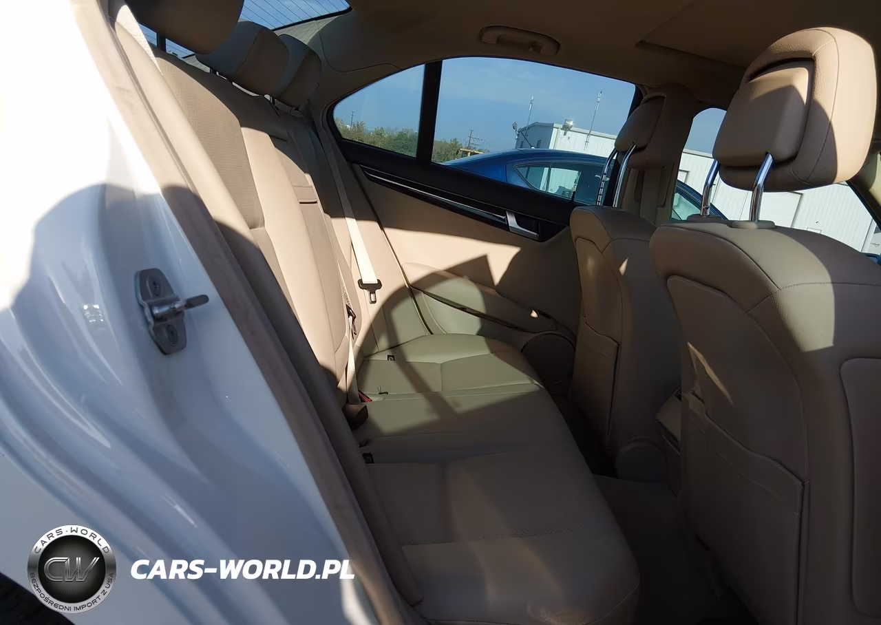 2012 Mercedes-Benz C 300 Sport 4Matic VIN:WDDGF8BB7CA640088 - 8