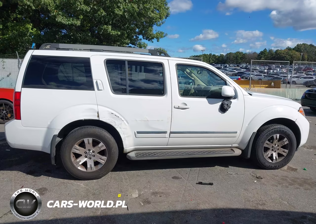 2011 Nissan Pathfinder Silver VIN:5N1AR1NB2BC611333 - 13