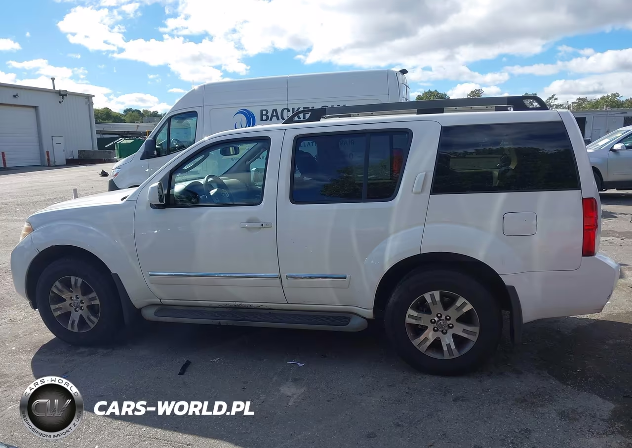 2011 Nissan Pathfinder Silver VIN:5N1AR1NB2BC611333 - 14