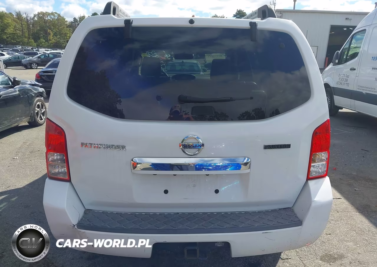 2011 Nissan Pathfinder Silver VIN:5N1AR1NB2BC611333 - 16