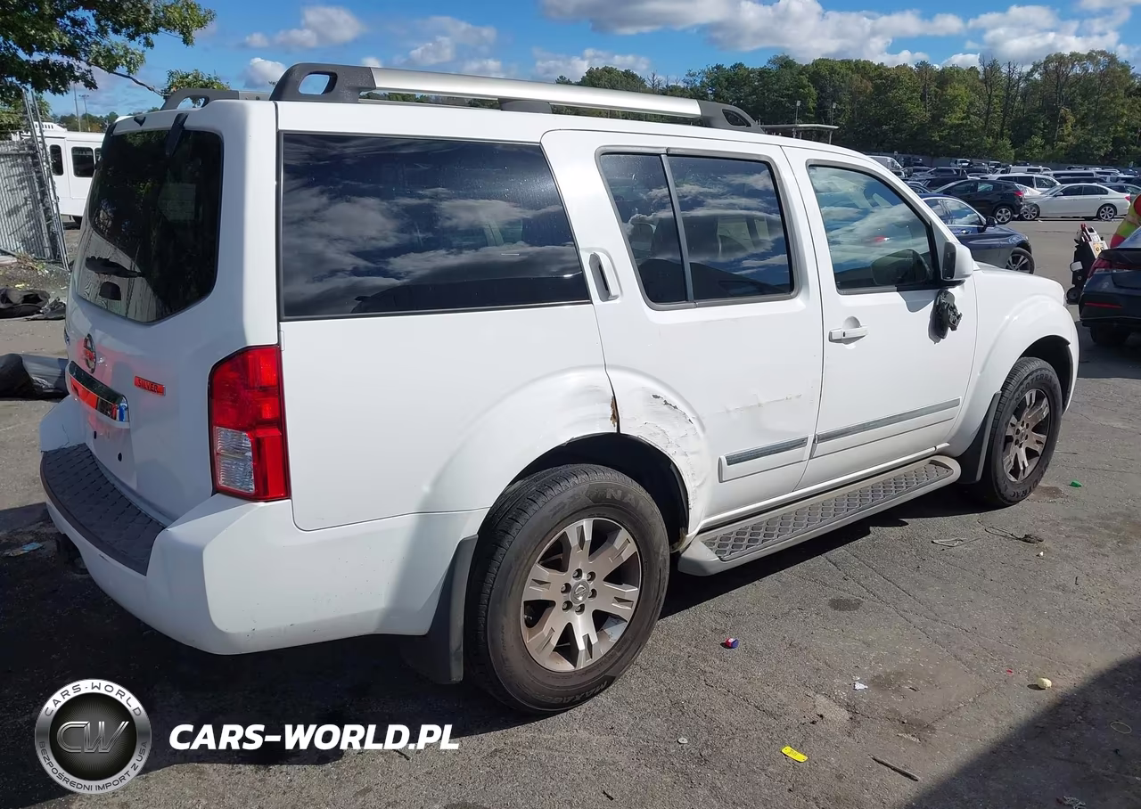 2011 Nissan Pathfinder Silver VIN:5N1AR1NB2BC611333 - 4