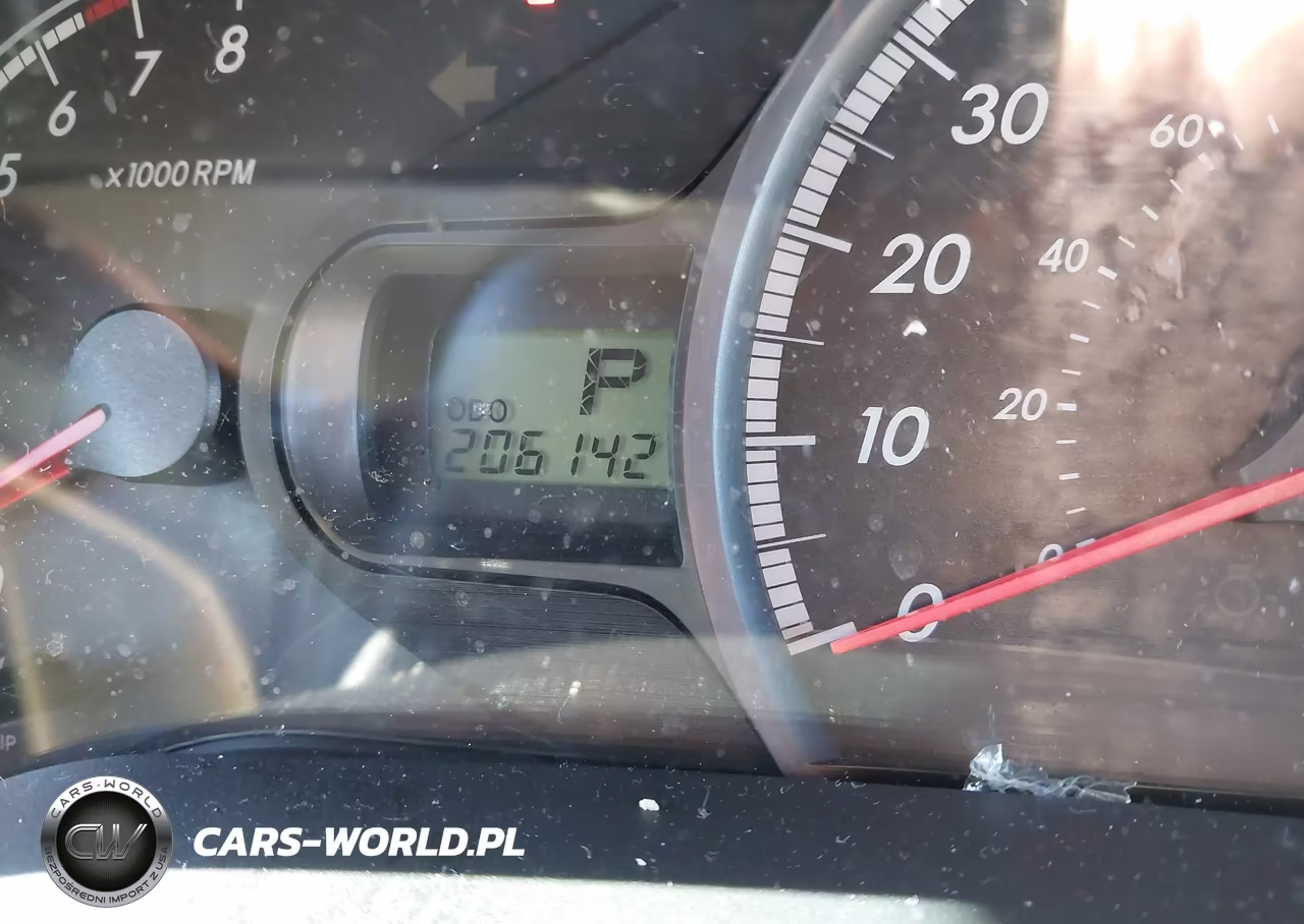 2012 Toyota Sienna Le V6 8 Passenger VIN:5TDKK3DC5CS188914 - 16