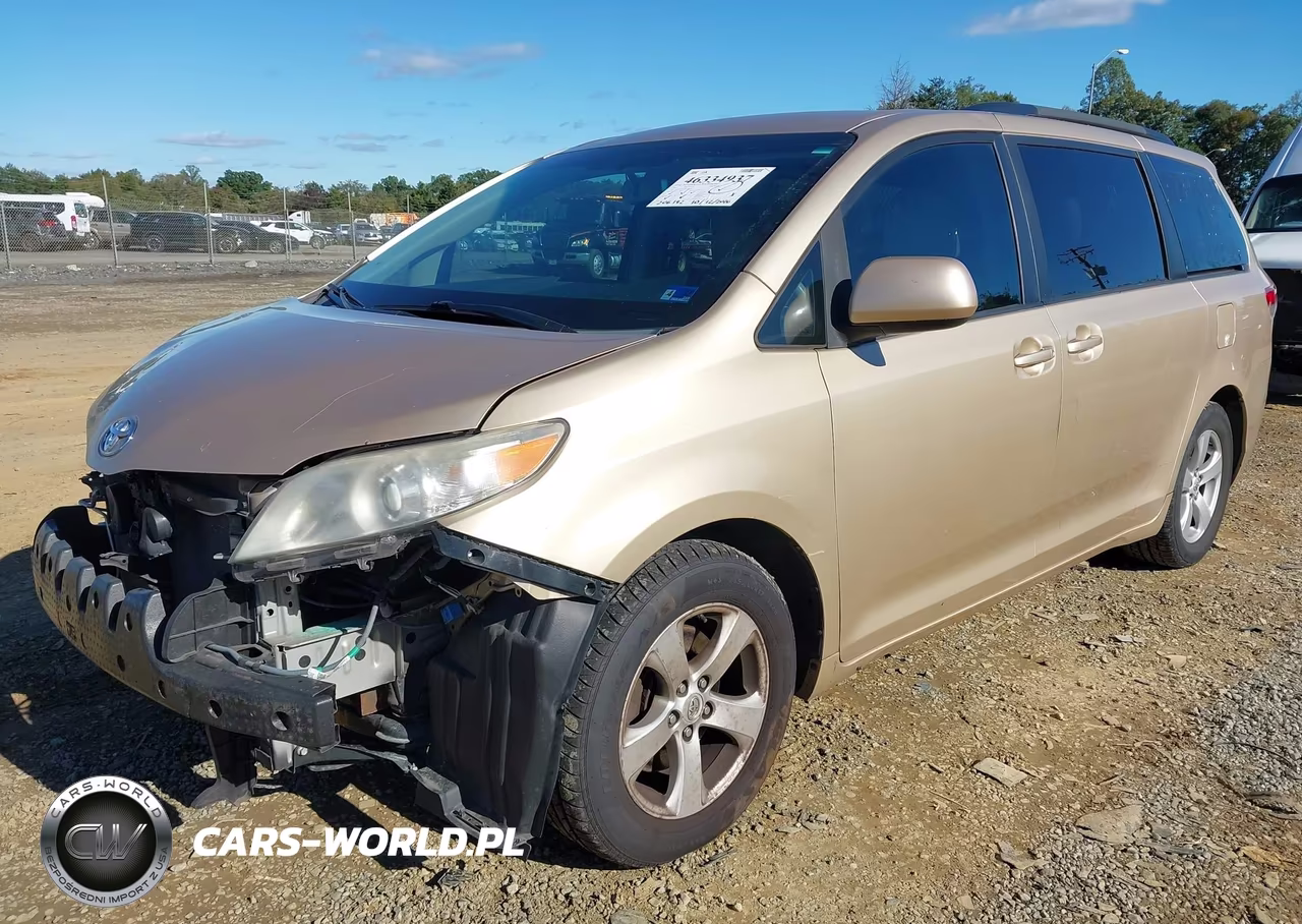 2012 Toyota Sienna Le V6 8 Passenger VIN:5TDKK3DC5CS188914 - 2