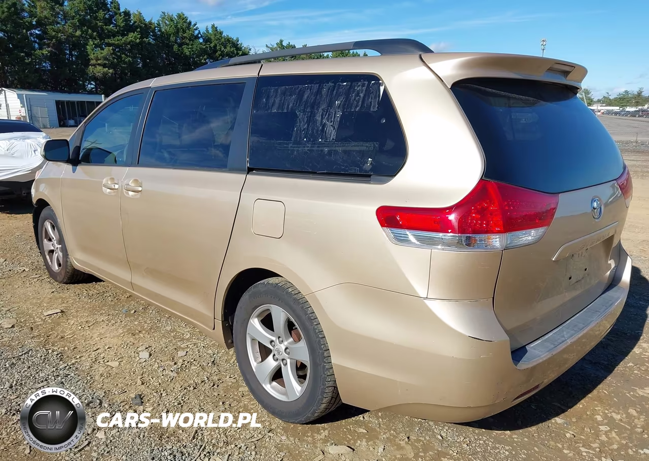 2012 Toyota Sienna Le V6 8 Passenger VIN:5TDKK3DC5CS188914 - 3
