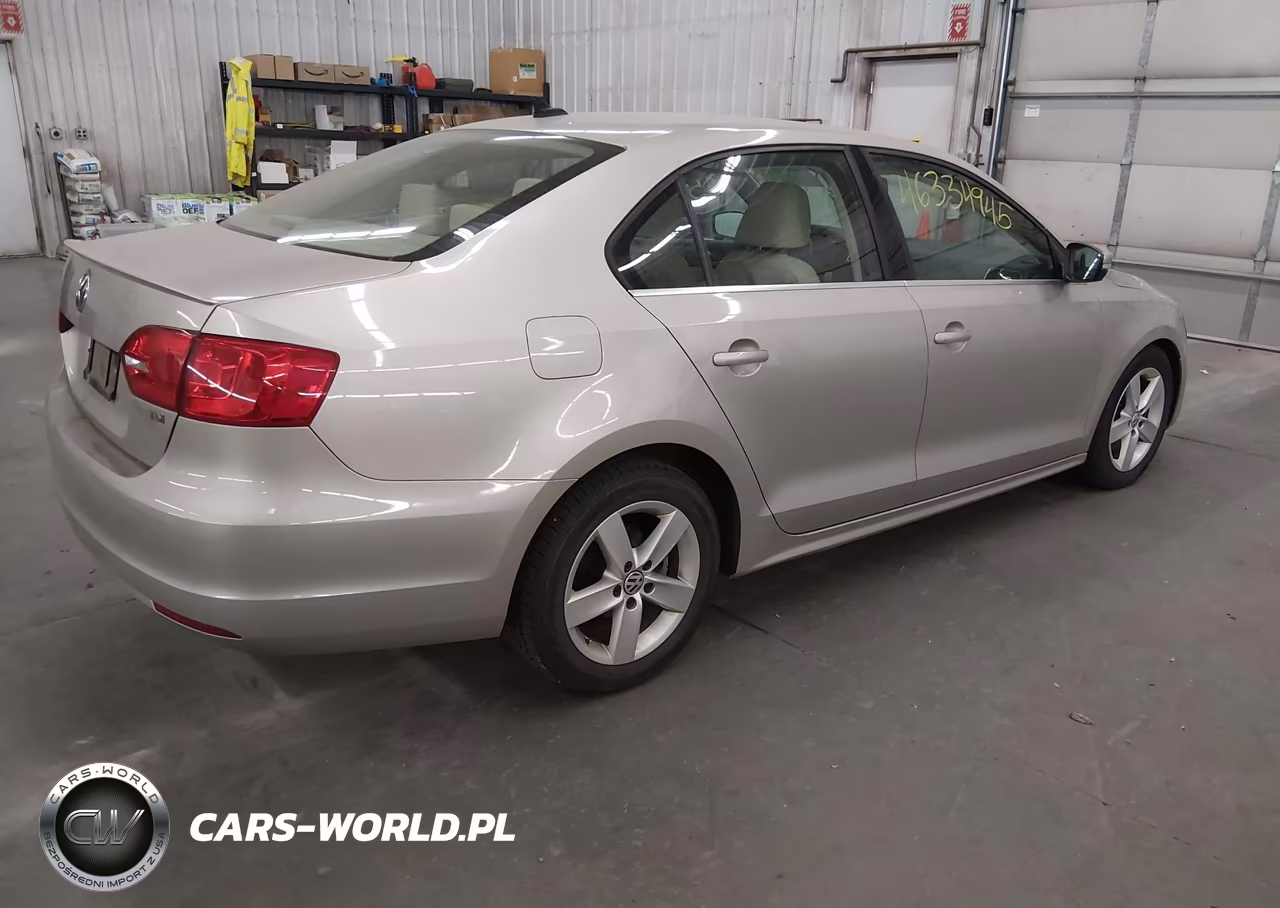 2013 Volkswagen Jetta 2.0L Tdi VIN:3VW3L7AJ3DM274989 - 4