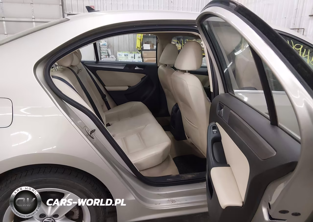 2013 Volkswagen Jetta 2.0L Tdi VIN:3VW3L7AJ3DM274989 - 8