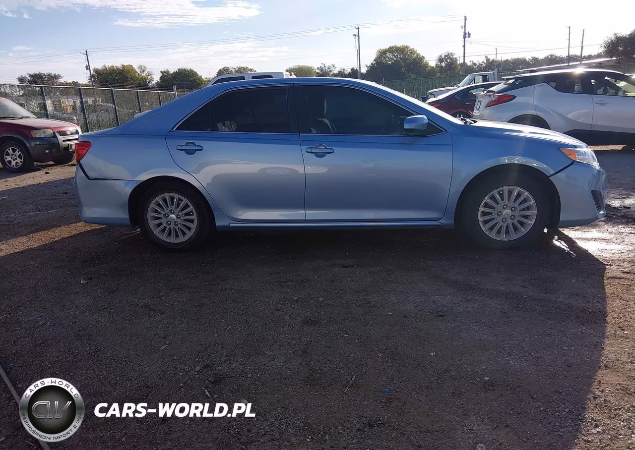 2012 Toyota Camry Le VIN:4T4BF1FK4CR263466 - 13