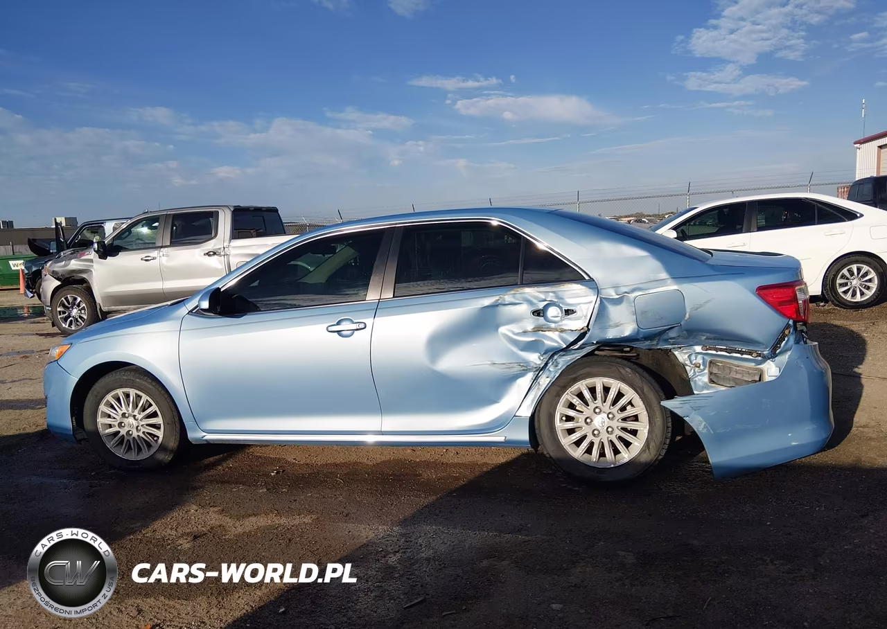 2012 Toyota Camry Le VIN:4T4BF1FK4CR263466 - 14