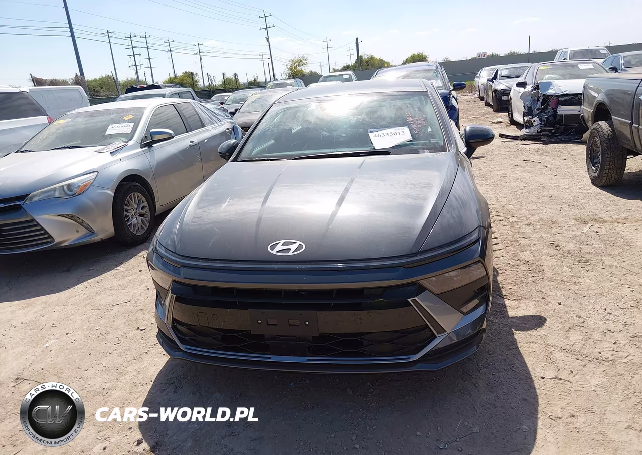 2026 Hyundai Sonata Hybrid Blue VIN:KMHL24JJ3TA179537 - 12
