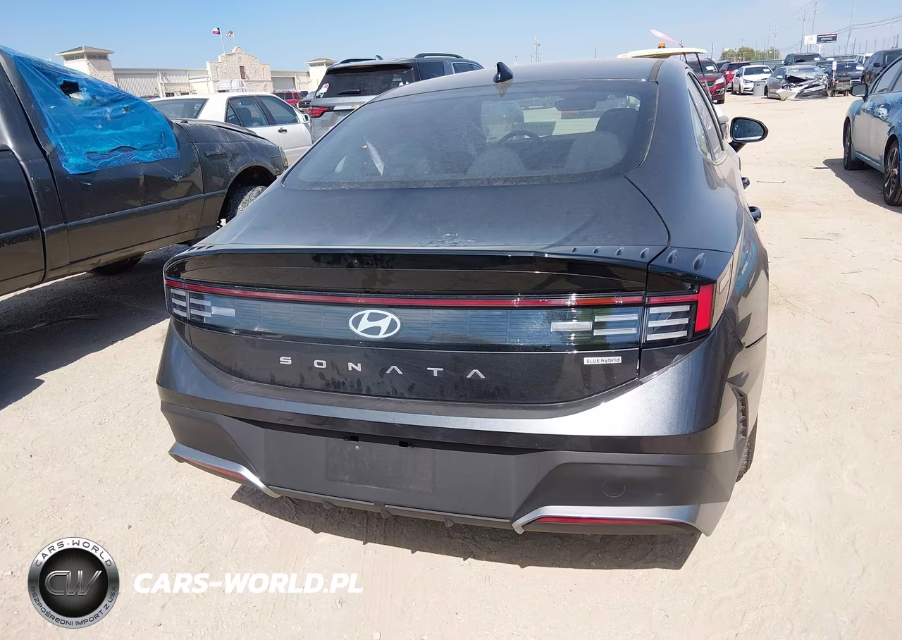 2026 Hyundai Sonata Hybrid Blue VIN:KMHL24JJ3TA179537 - 16