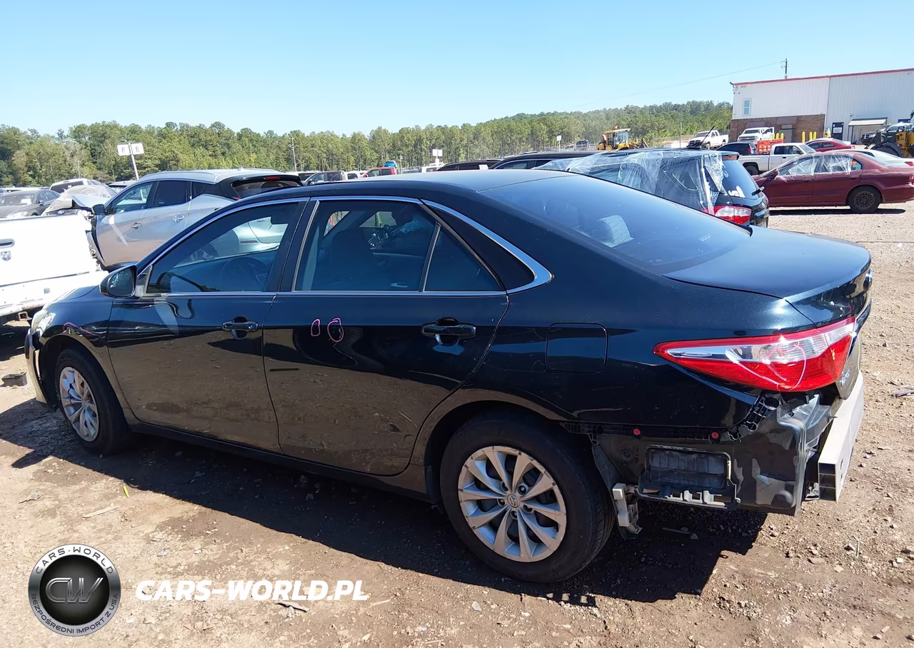 2017 Toyota Camry Le VIN:4T1BF1FK9HU654212 - 15