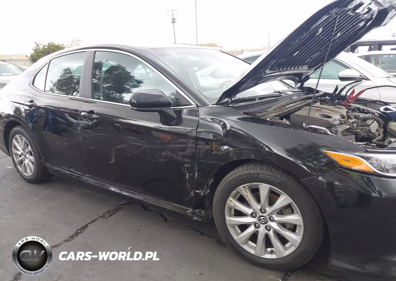 2018 Toyota Camry Le VIN:4T1B11HK9JU065811 - 6
