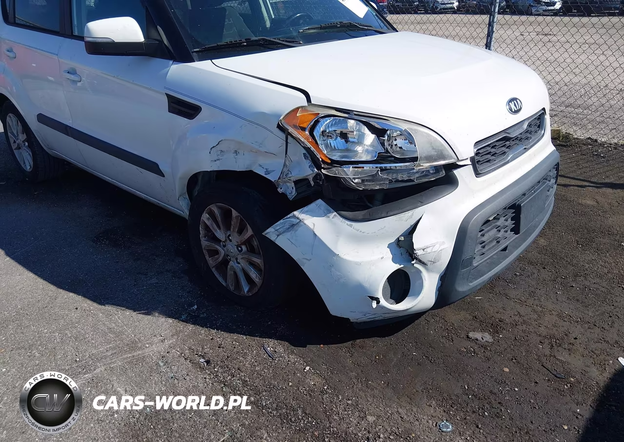 2013 Kia Soul + VIN:KNDJT2A69D7482474 - 6