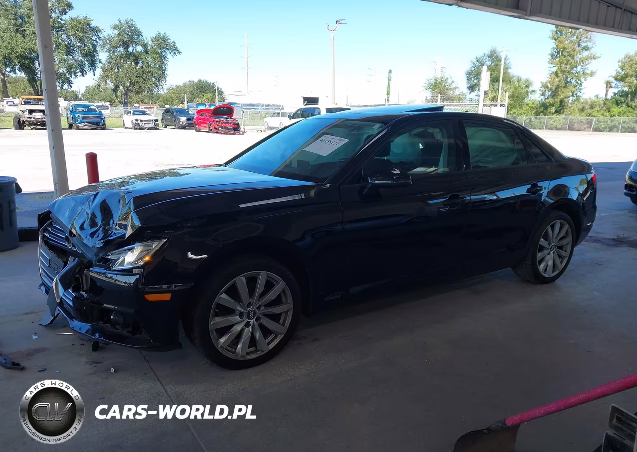 2017 Audi A4 2.0T Ultra Premium VIN:WAUGMAF48HA077009 - 2