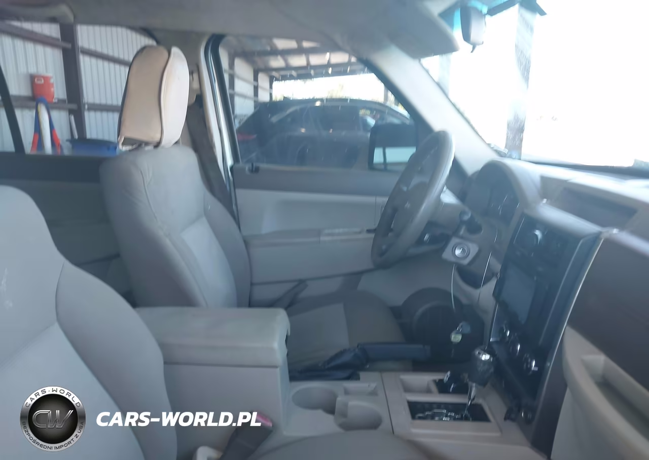 2008 Jeep Liberty Sport VIN:1J8GN28K48W197998 - 5