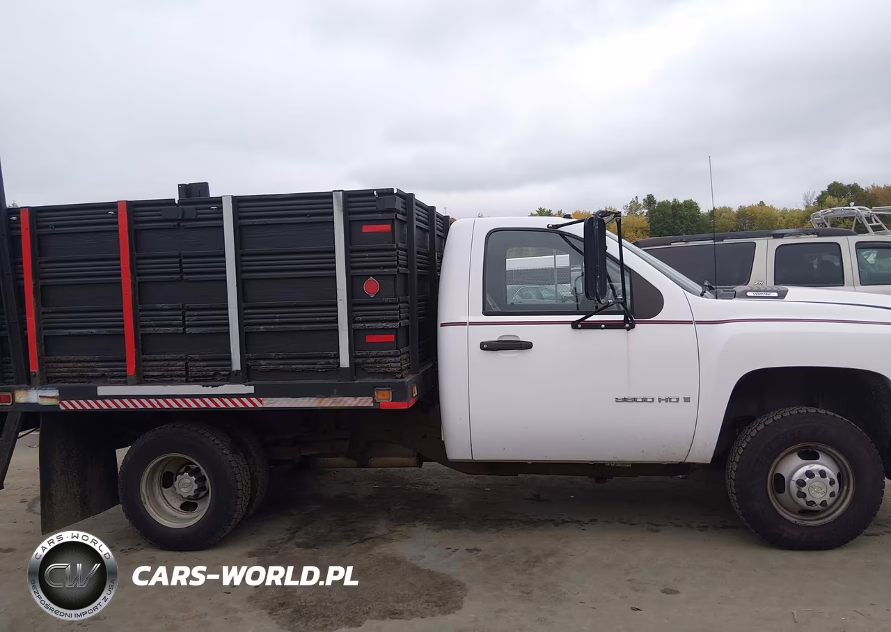 2007 Chevrolet Silverado 3500 Chassis Work Truck VIN:1GBJK34K37E541945 - 12
