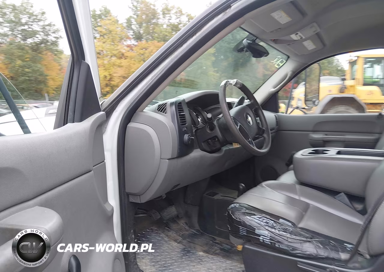 2007 Chevrolet Silverado 3500 Chassis Work Truck VIN:1GBJK34K37E541945 - 6
