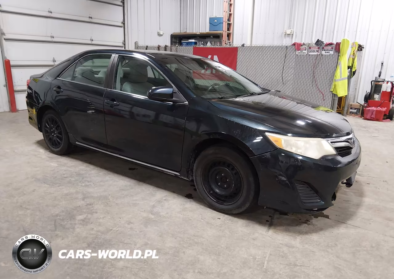 2013 Toyo Camry Le Automatic Le – zdjęcie 1 z 19