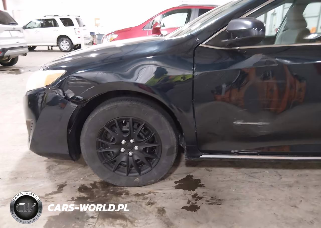 2013 Toyo Camry Le Automatic Le VIN:4T4BF1FK5DR318699 - 17
