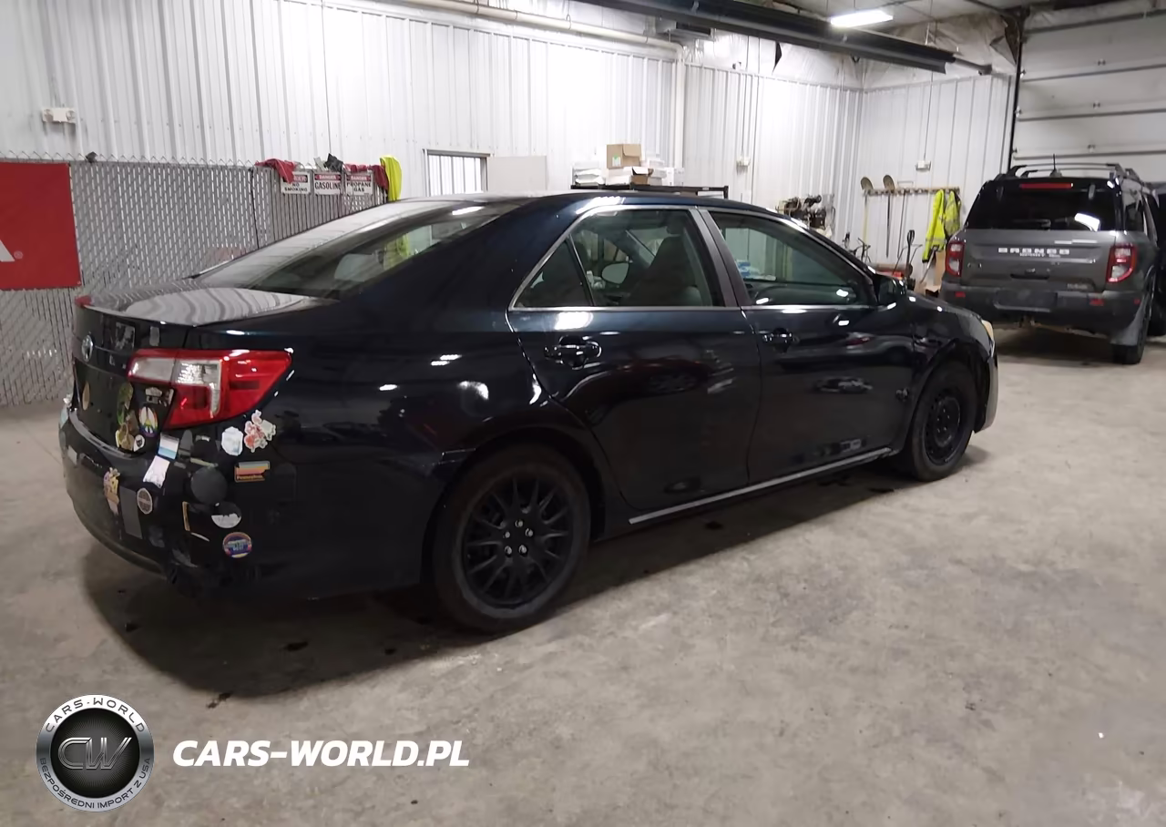 2013 Toyo Camry Le Automatic Le VIN:4T4BF1FK5DR318699 - 4