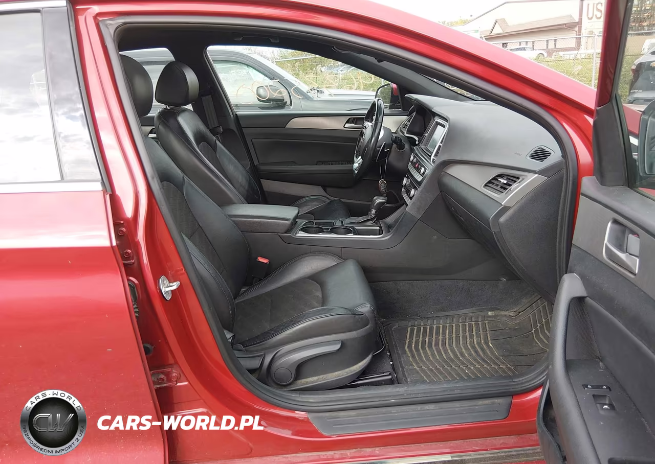 2018 Hyundai Sonata Sport VIN:5NPE34AF9JH627291 - 5