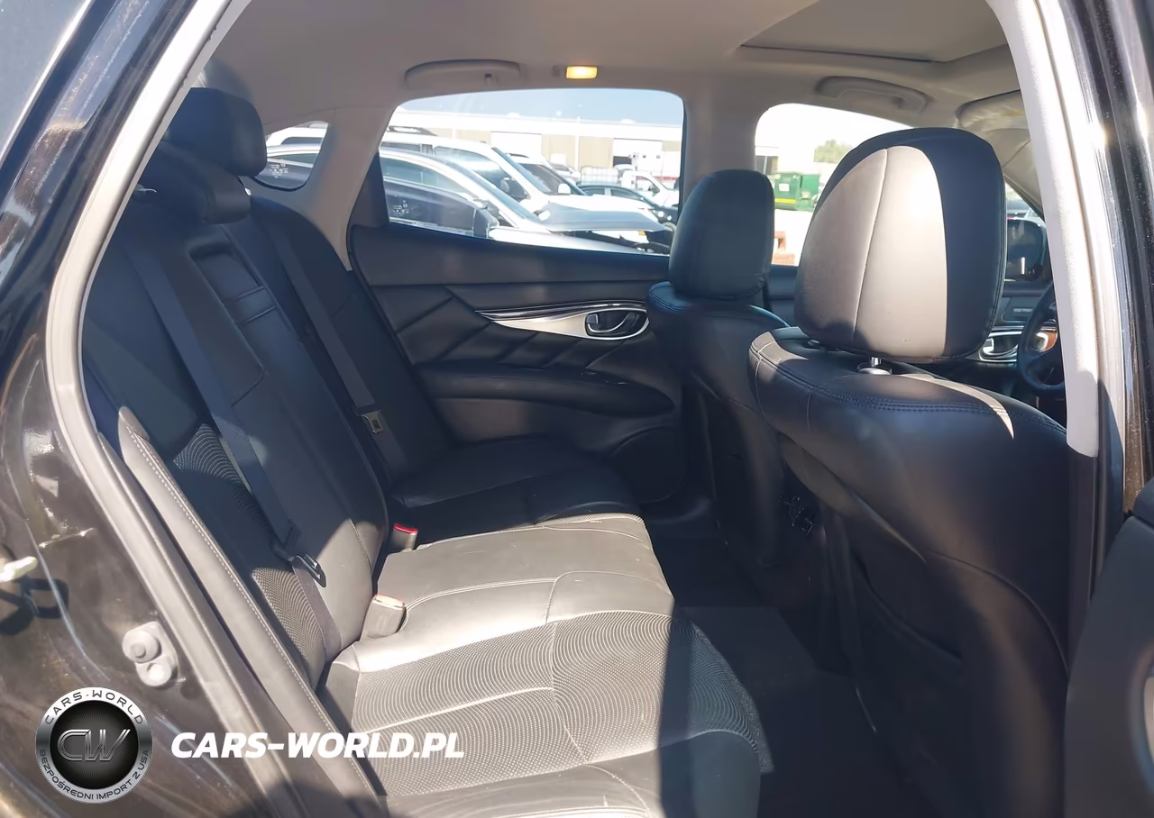 2015 Infiniti Q70 3.7X VIN:JN1BY1AR9FM560382 - 8
