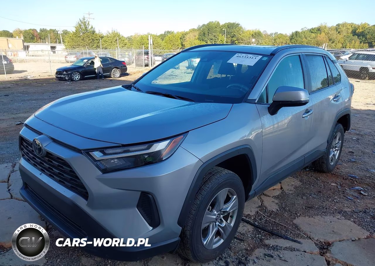 2022 Toyota Rav4 Xle VIN:2T3W1RFV0NW230588 - 2