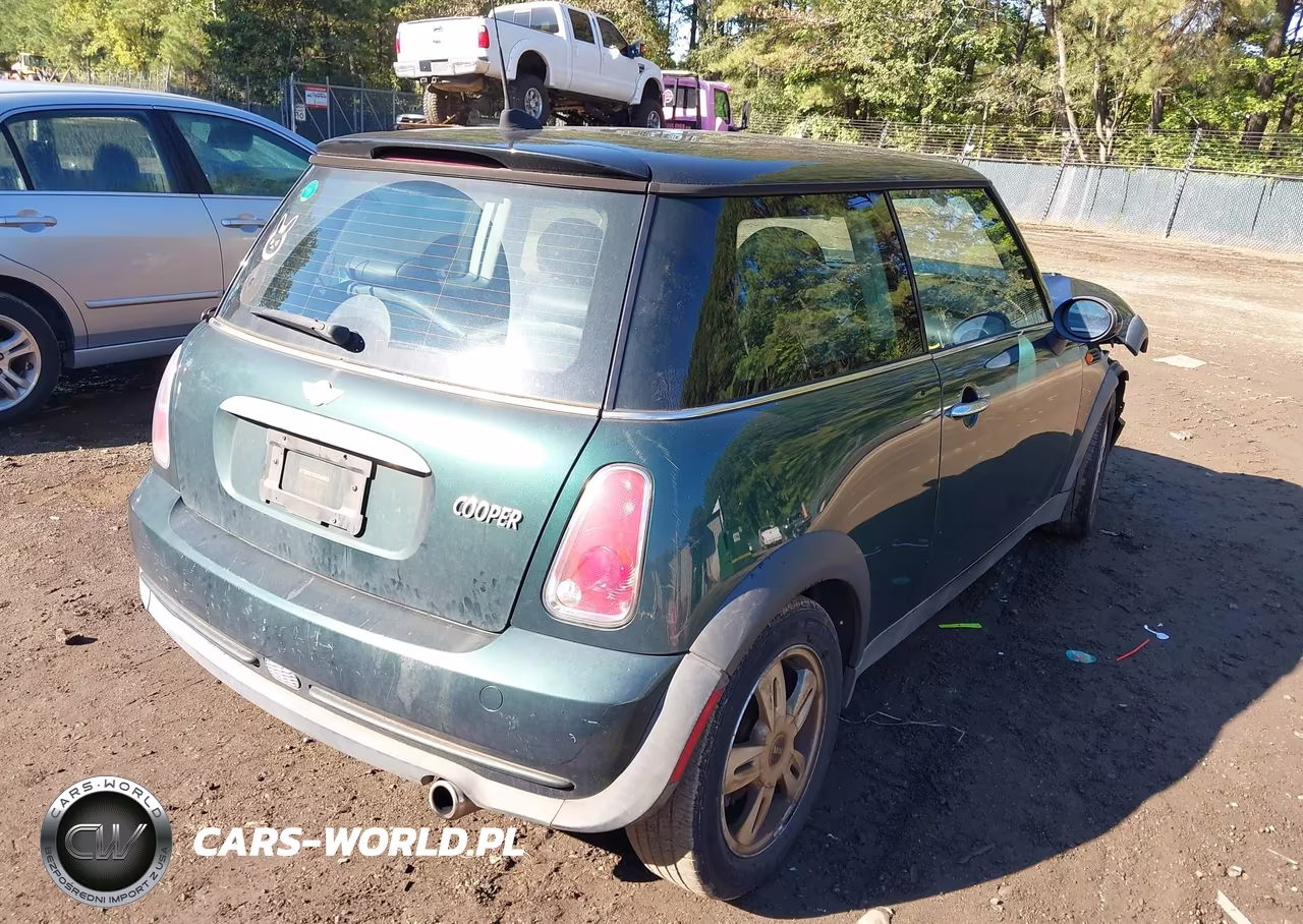 2006 Mini Cooper VIN:WMWRC33596TK19003 - 4