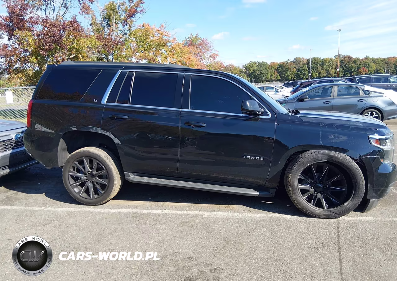 2019 Chevrolet Tahoe Lt VIN:1GNSKBKC9KR124554 - 13