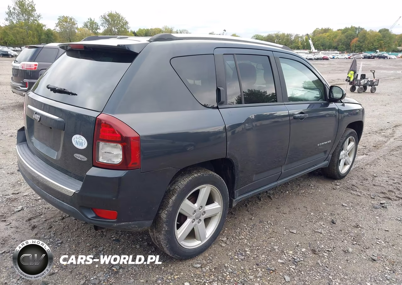 2014 Jeep Compass High Altitude VIN:1C4NJCEA4ED672763 - 4