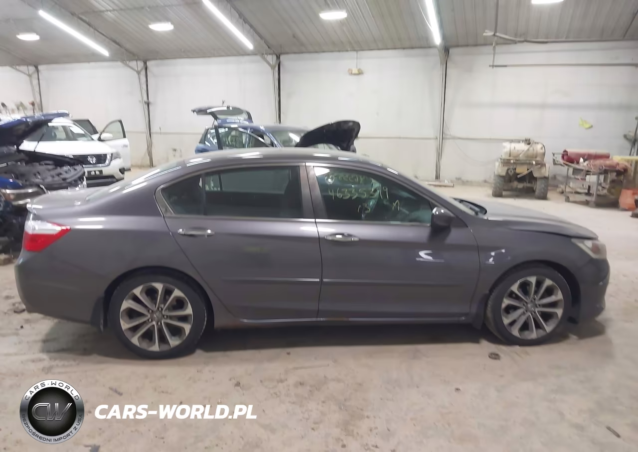 2013 Honda Accord Sport VIN:1HGCR2F57DA261998 - 13