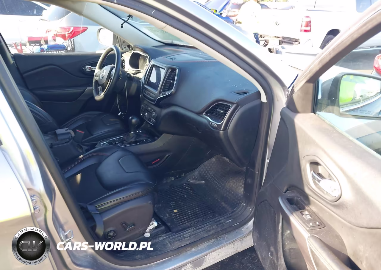 2021 Jeep Cherokee Trailhawk 4X4 VIN:1C4PJMBX3MD253079 - 5