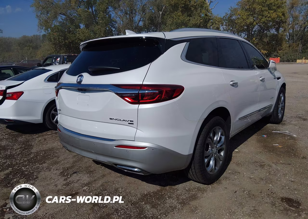 2018 Buick Enclave Avenir VIN:5GAEVCKW4JJ256486 - 4