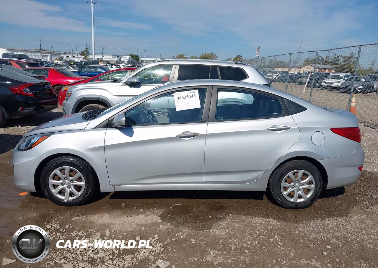 2013 Hyundai Accent Gls VIN:KMHCT4AE6DU551582 - 14