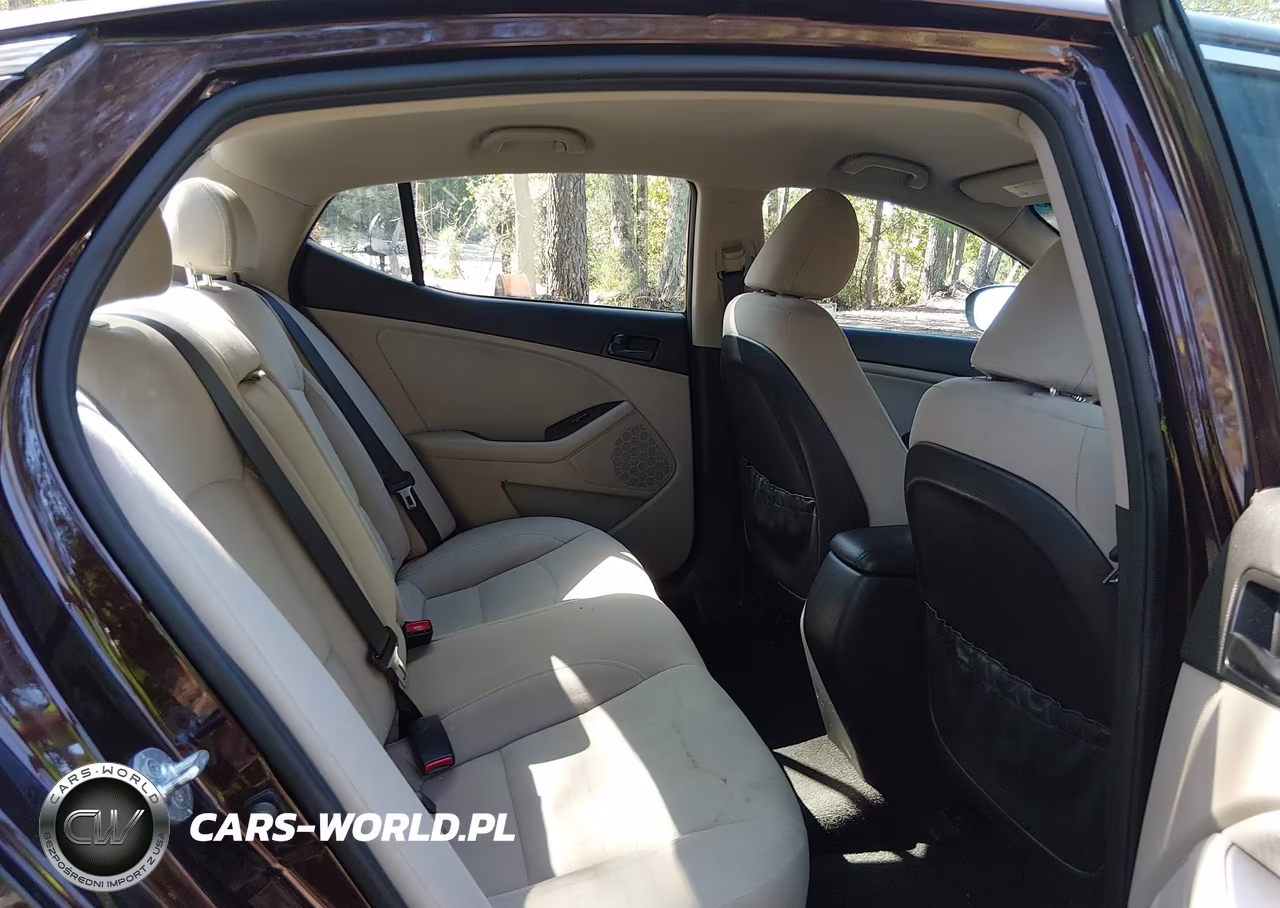 2015 Kia Optima Lx VIN:5XXGM4A74FG477446 - 8